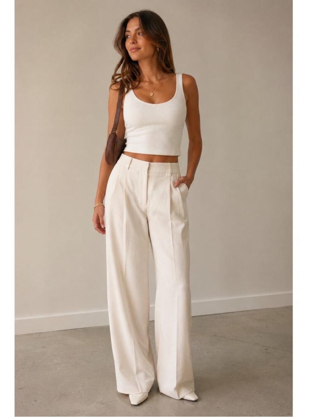 Aritzia Wilfred Effortless Crepette Pants Cream Wide Leg Trousers size 6